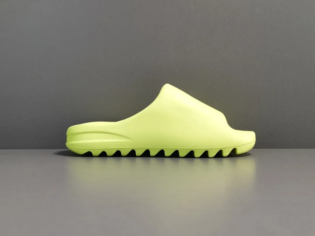 ADIDAS YEEZY SLIDE x GLOW GREEN