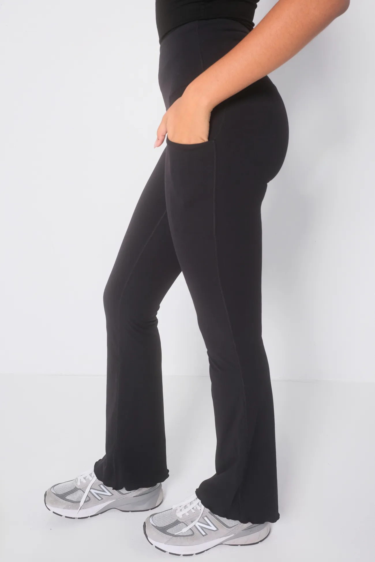 Frill Flare Pocket Leggings - Black