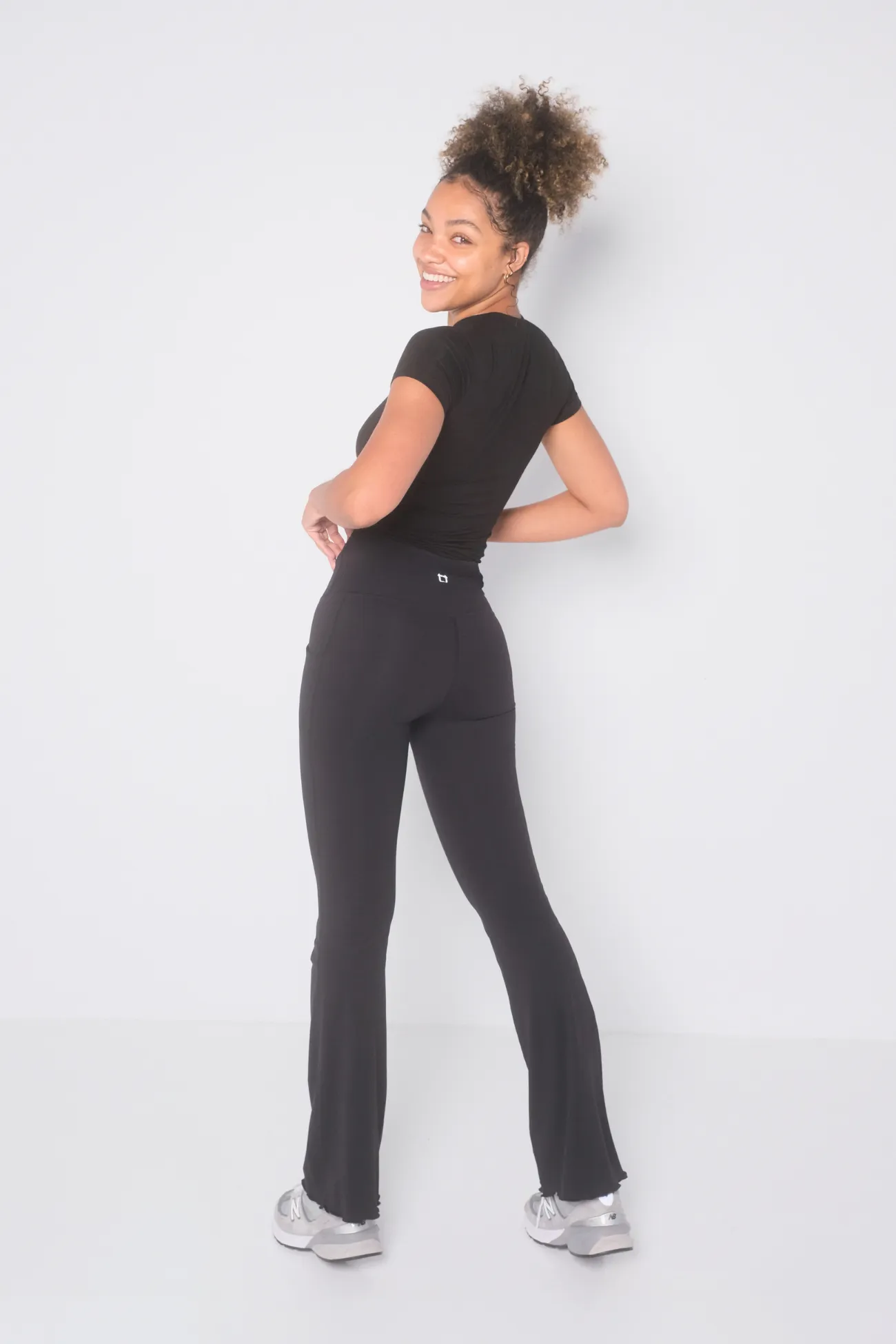 Frill Flare Pocket Leggings - Black