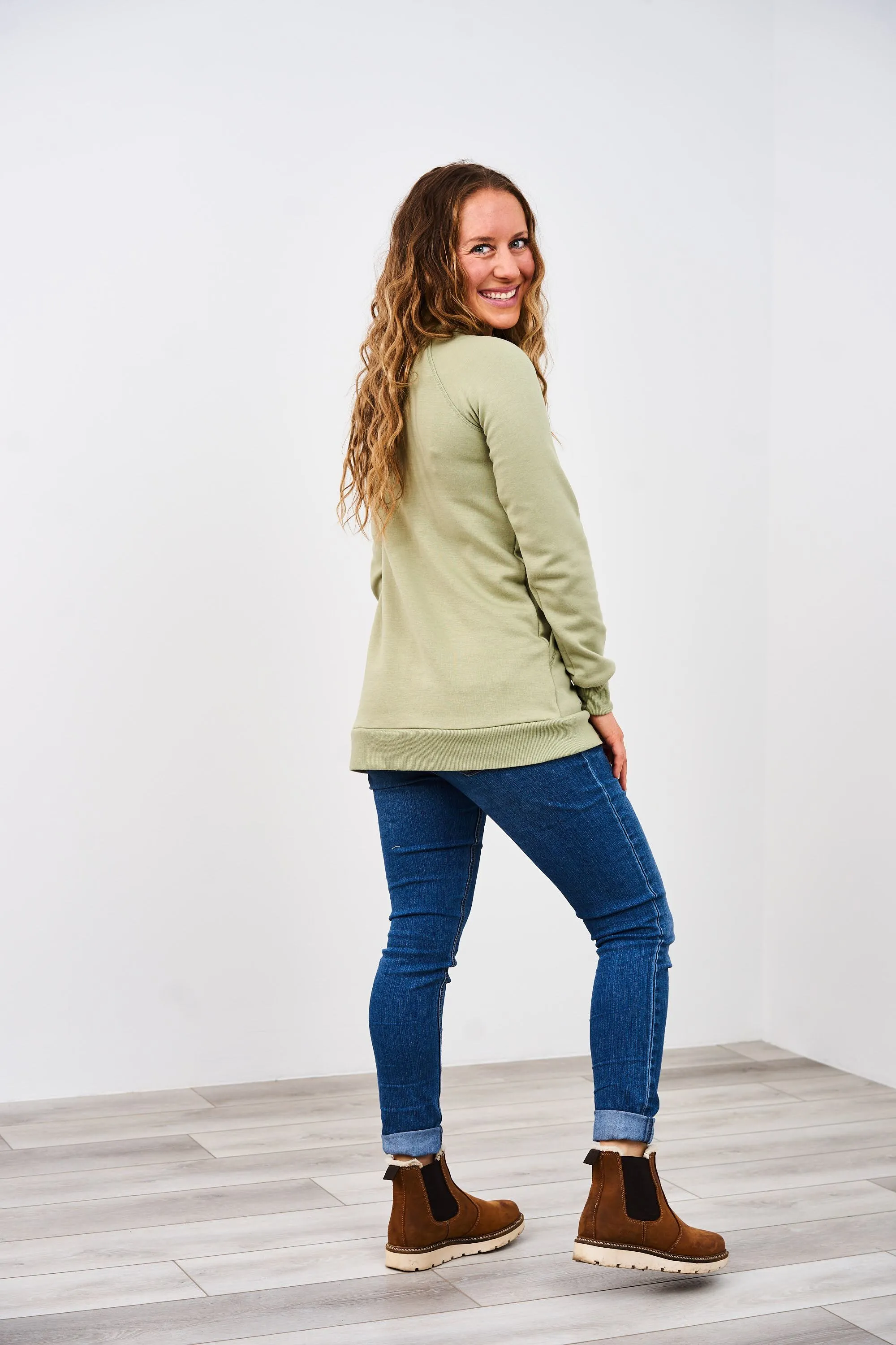 Latched Mama Harbor Snap Nursing Pullover