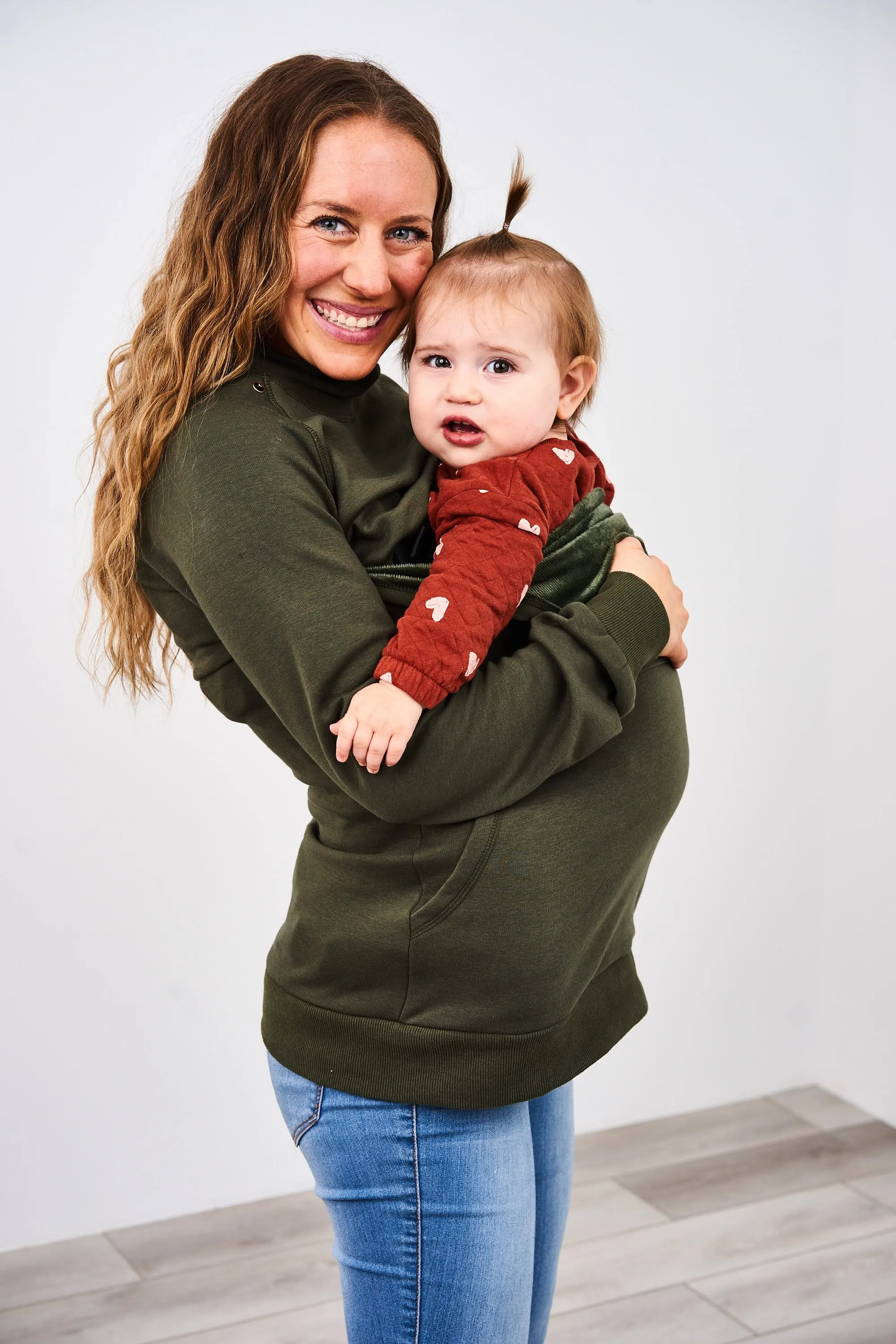 Latched Mama Harbor Snap Nursing Pullover