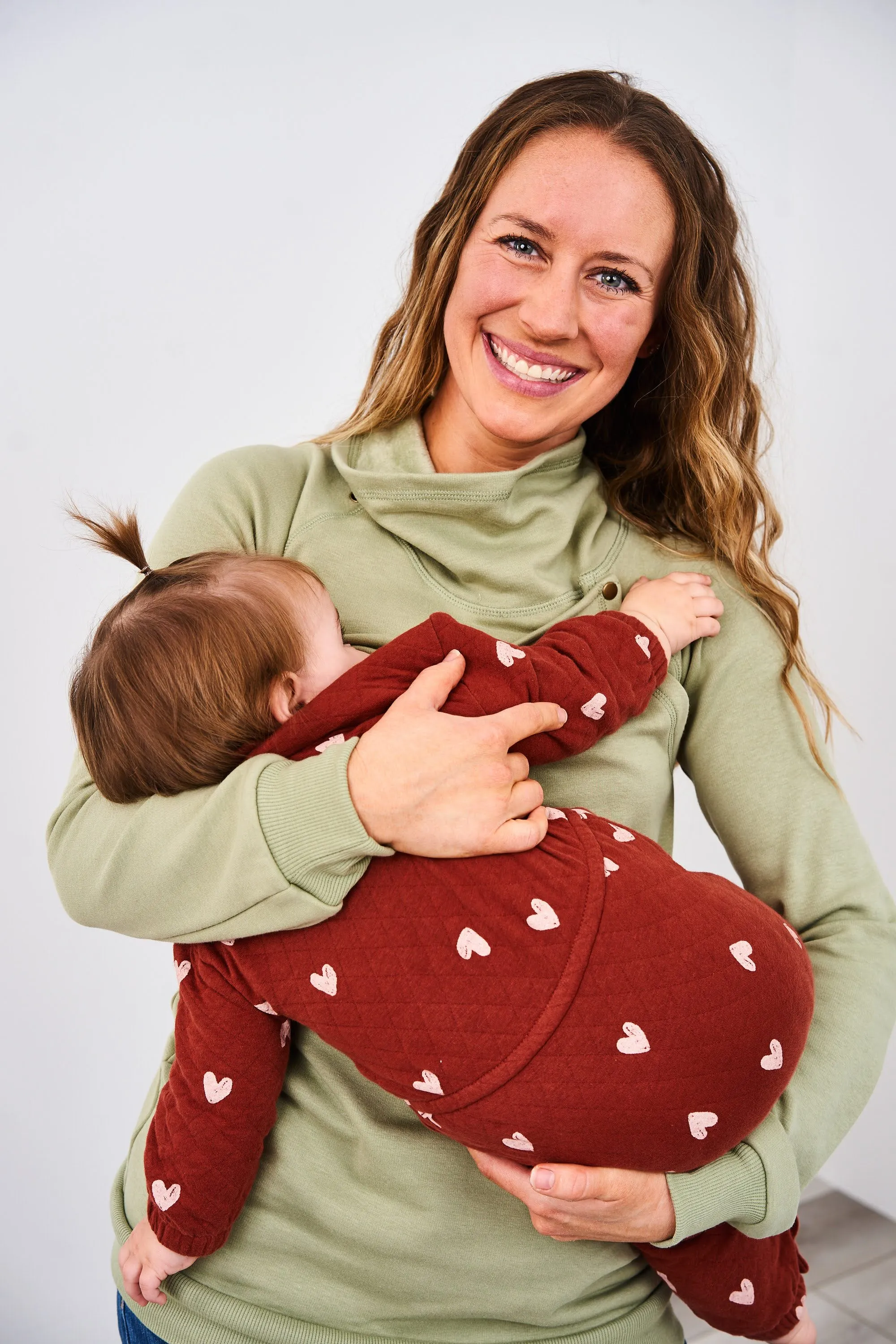 Latched Mama Harbor Snap Nursing Pullover